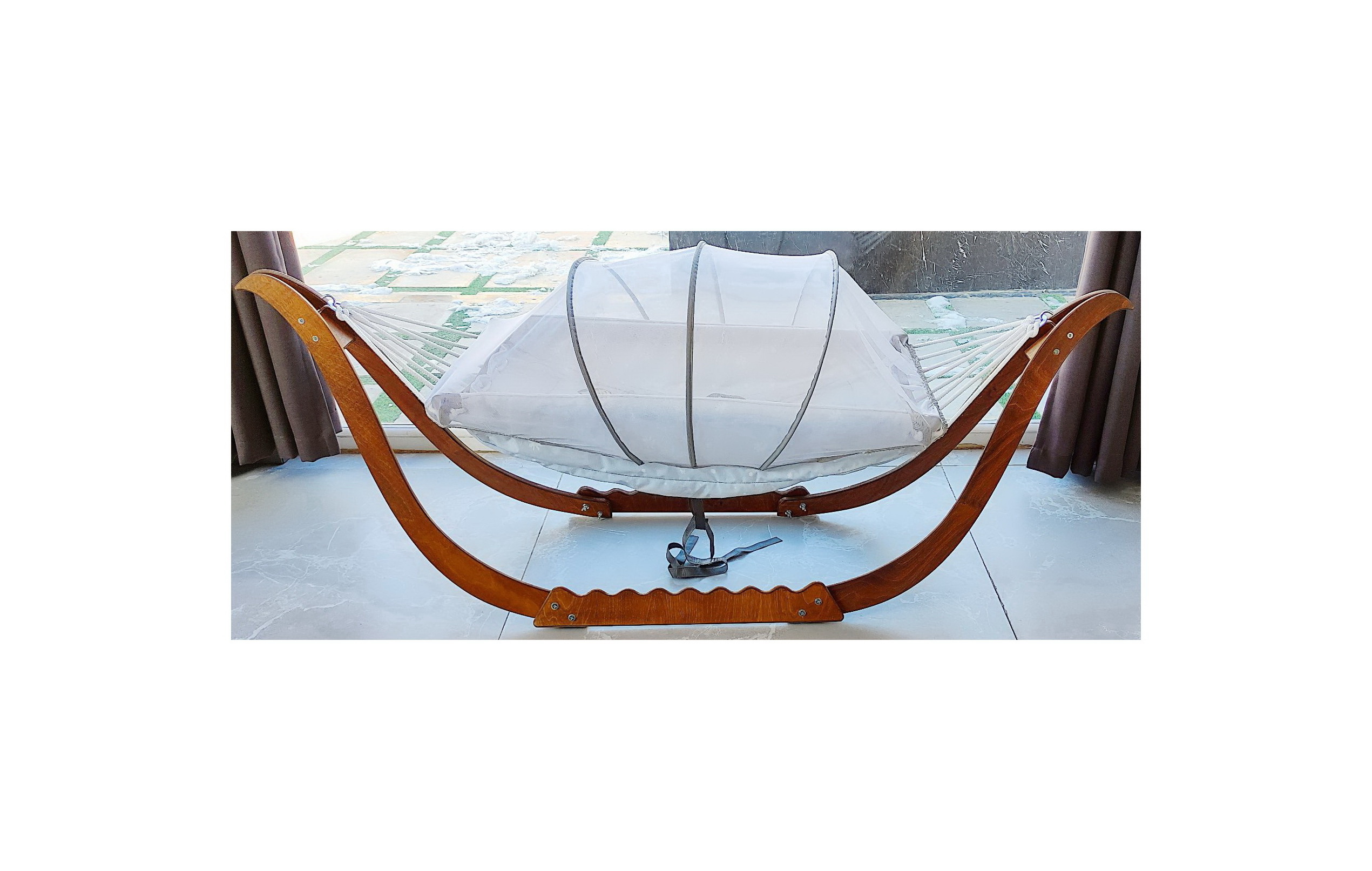 گهواره ی قایقی